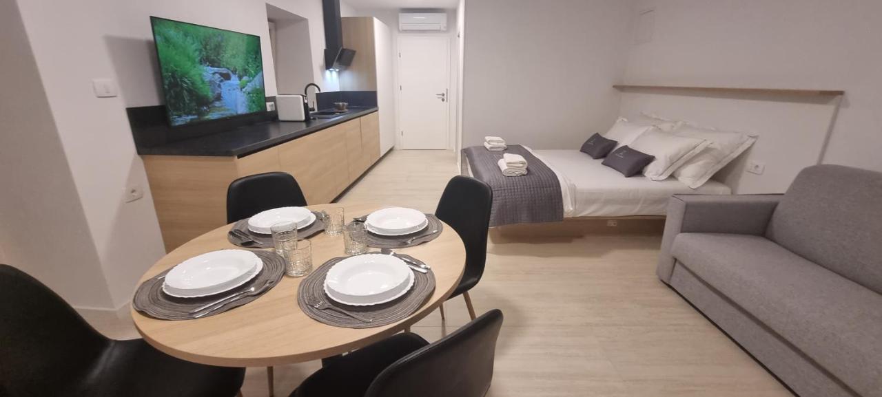 Dea Del Mar Apartments Izola Extérieur photo