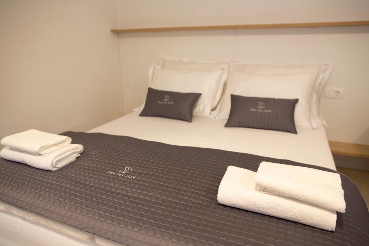 Dea Del Mar Apartments Izola Extérieur photo