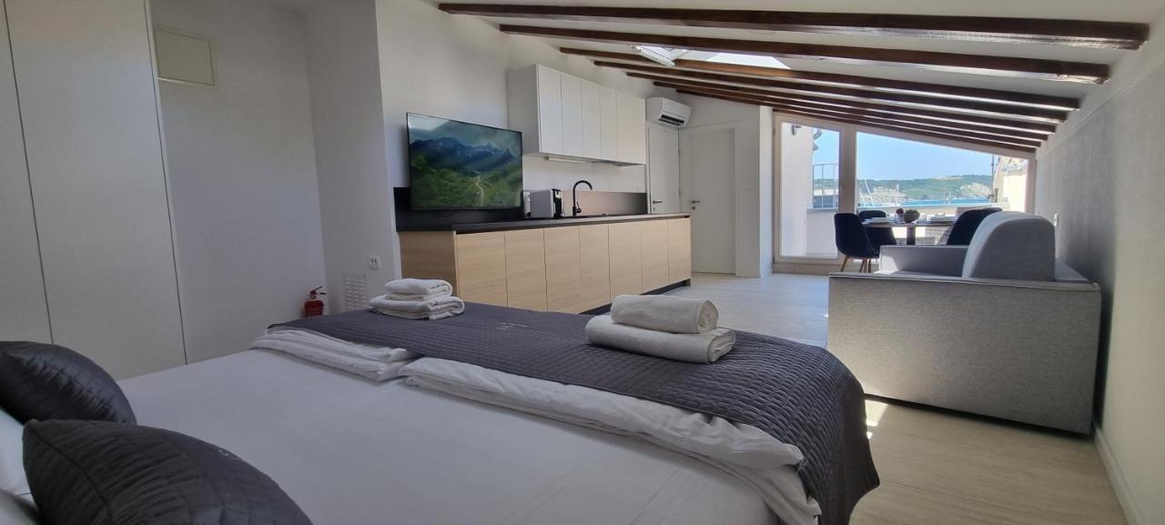 Dea Del Mar Apartments Izola Extérieur photo