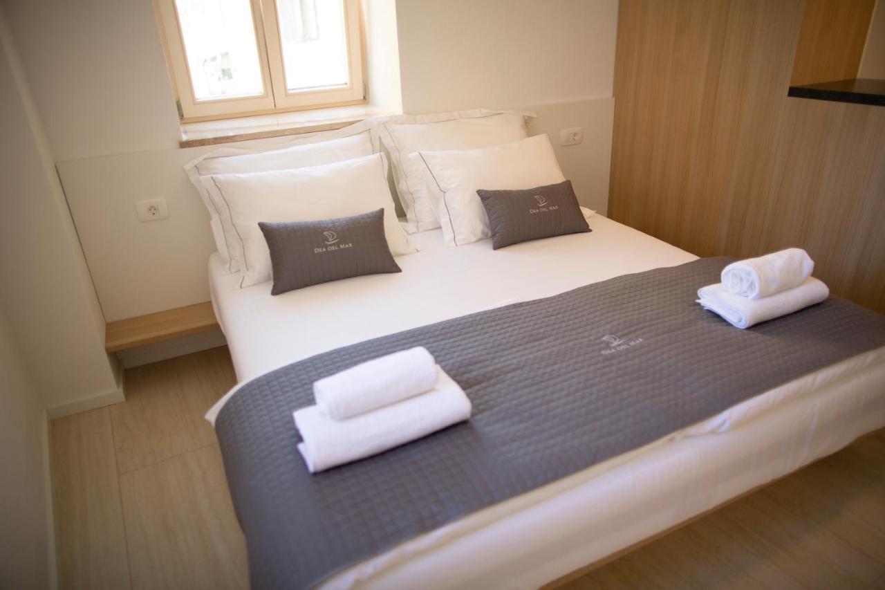 Dea Del Mar Apartments Izola Extérieur photo