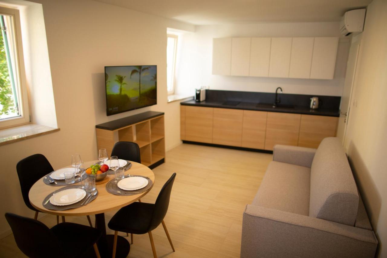 Dea Del Mar Apartments Izola Extérieur photo