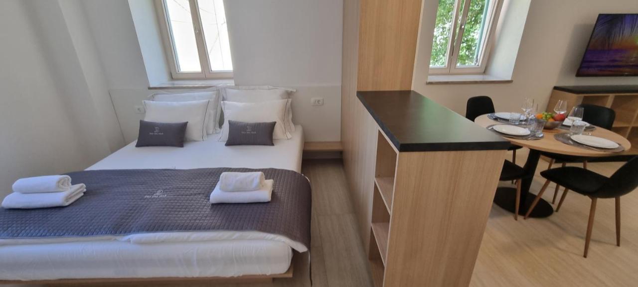 Dea Del Mar Apartments Izola Extérieur photo