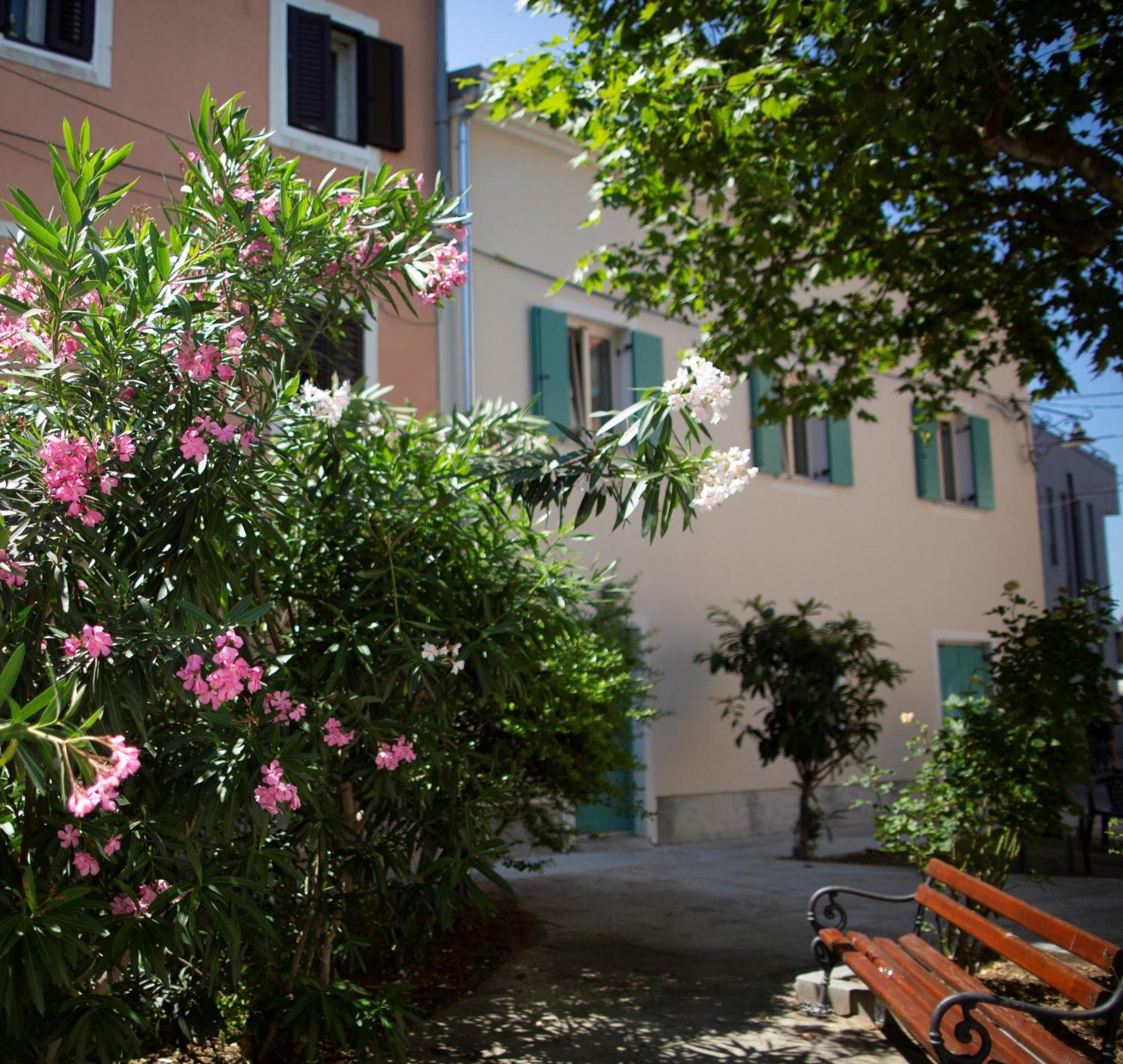 Dea Del Mar Apartments Izola Extérieur photo